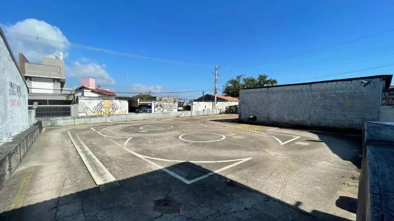 Terreno para venda em Capoeiras com 716 m²