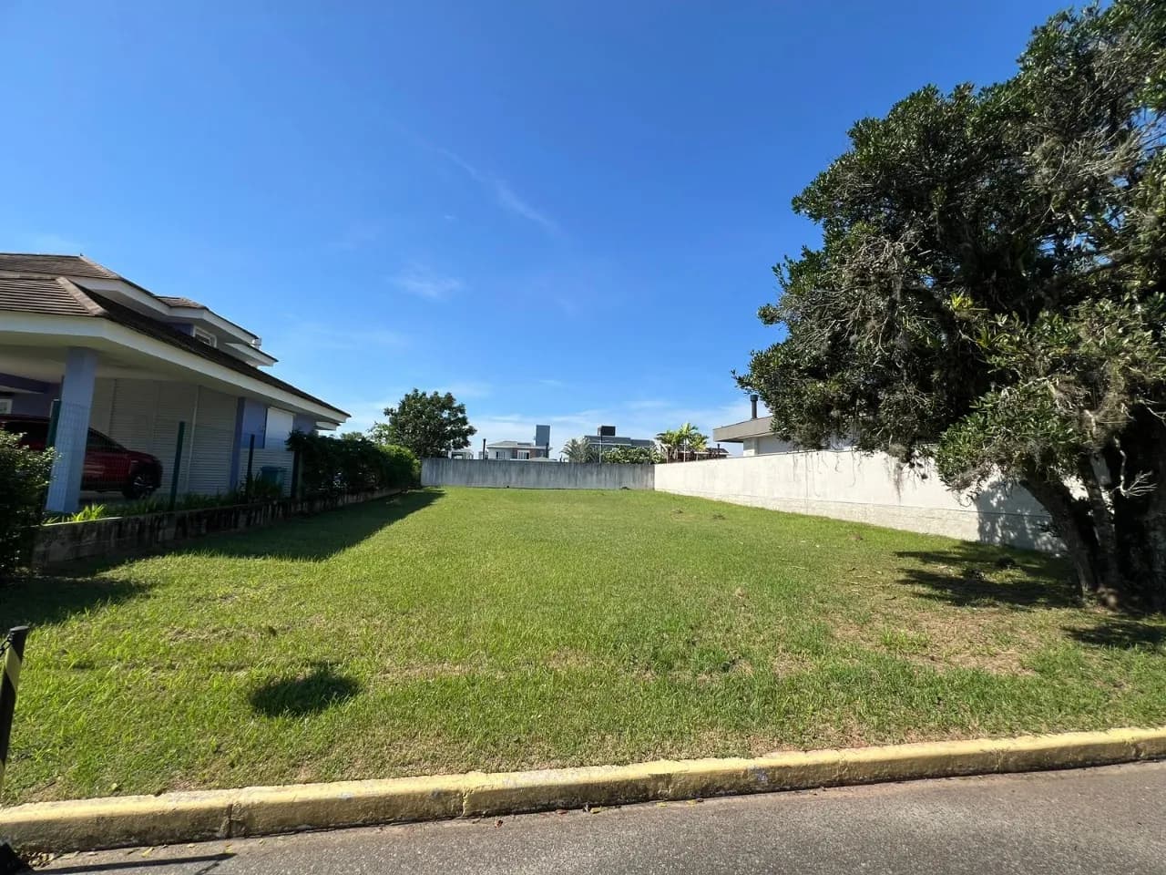 Terreno para venda em Campeche com 510 m² — foto principal