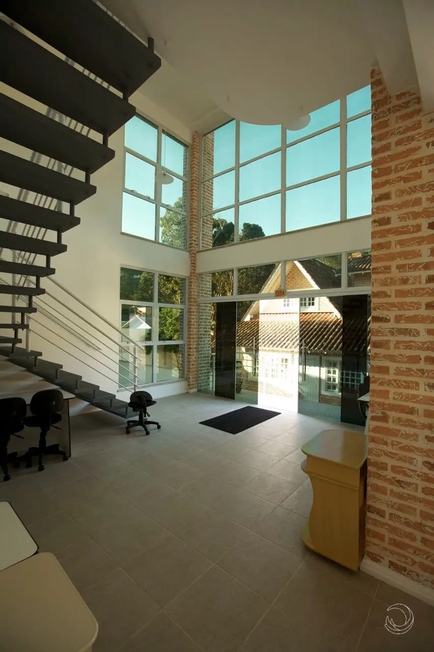 Prédio comercial para venda em Saco Grande com 897 m²