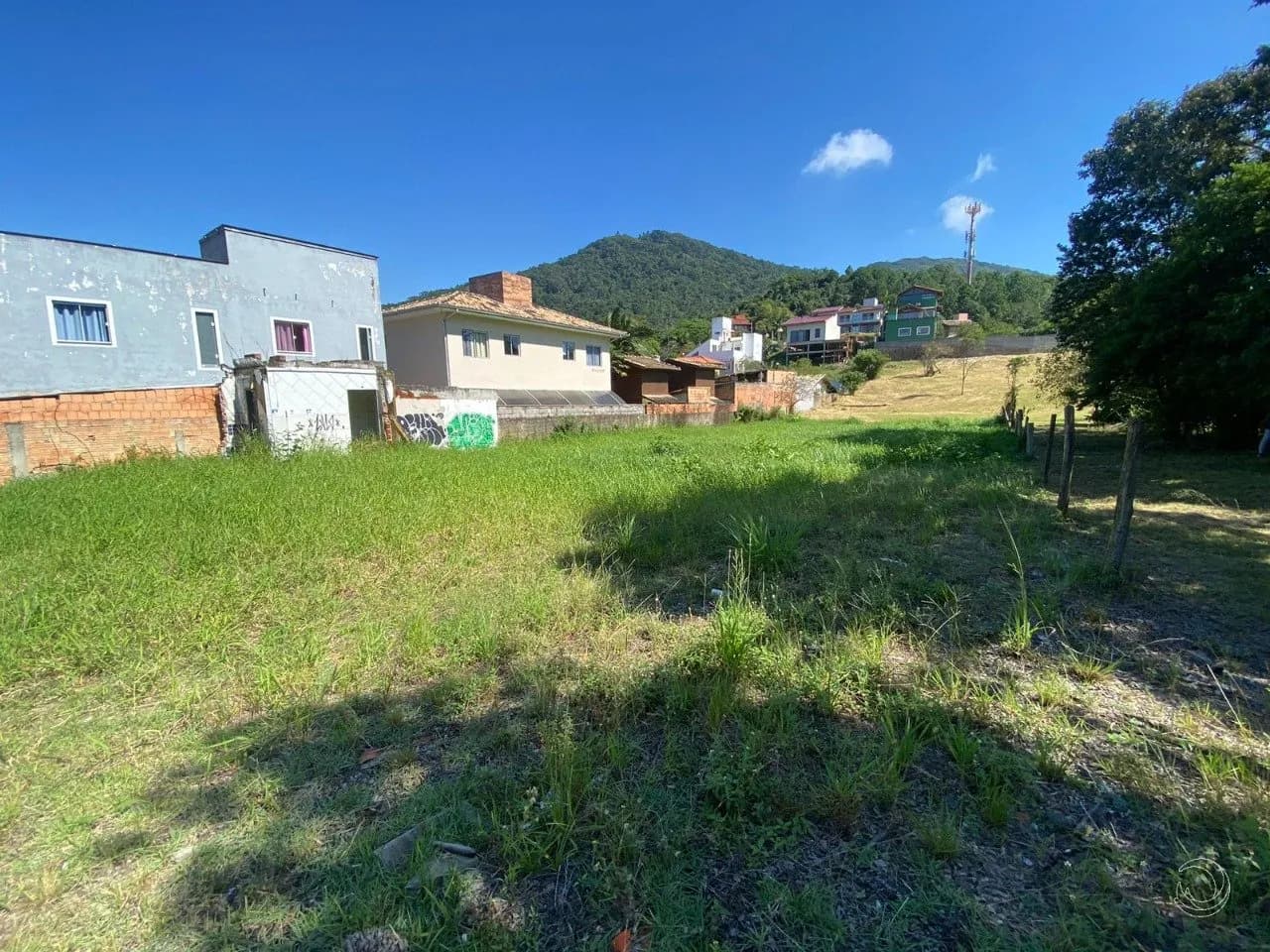 Terreno para venda em Rio Tavares com 1010 m² — foto 2
