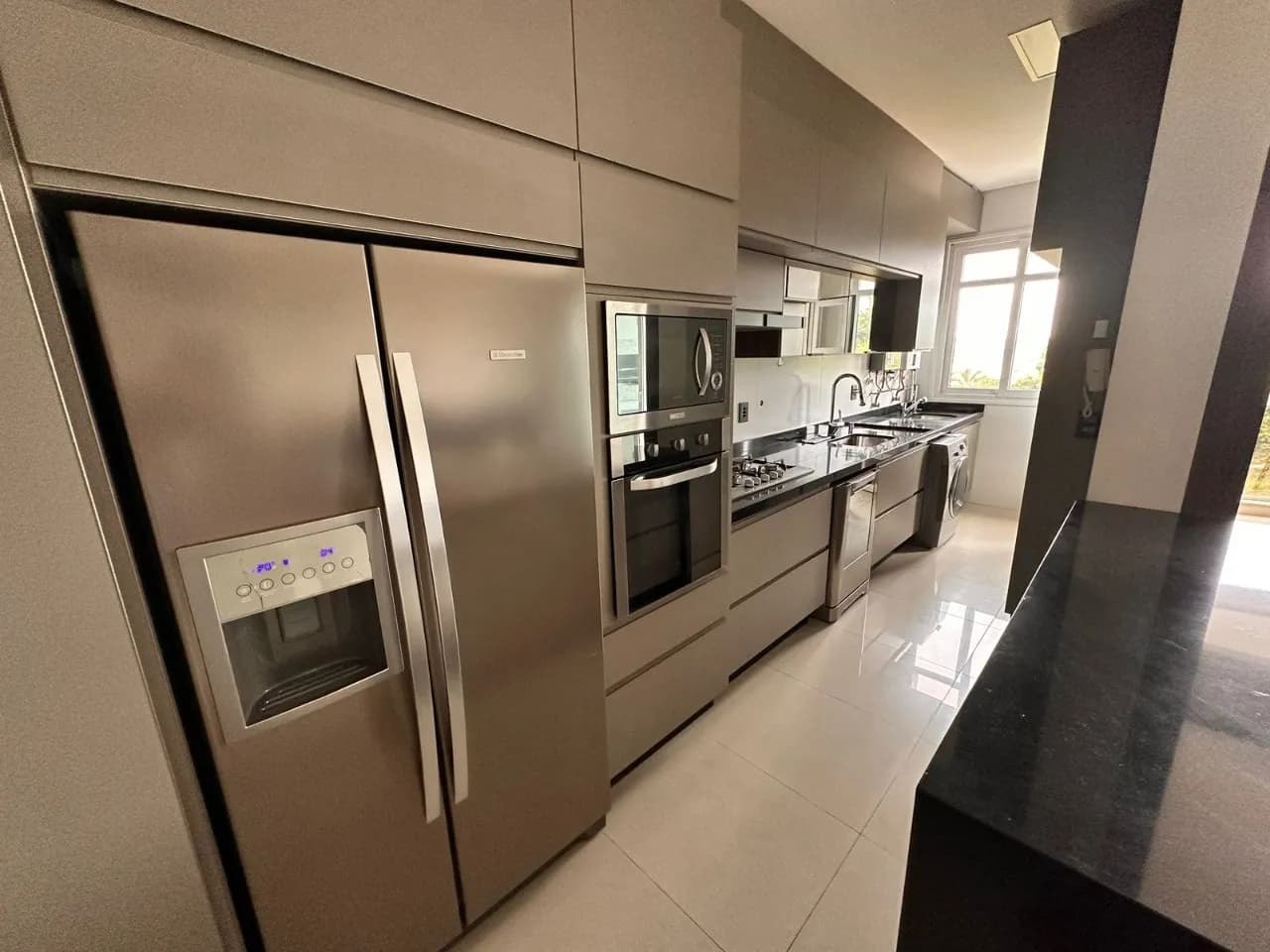Apartamento para venda com 3 dormitórios em Jurerê com 140 m² — foto 4