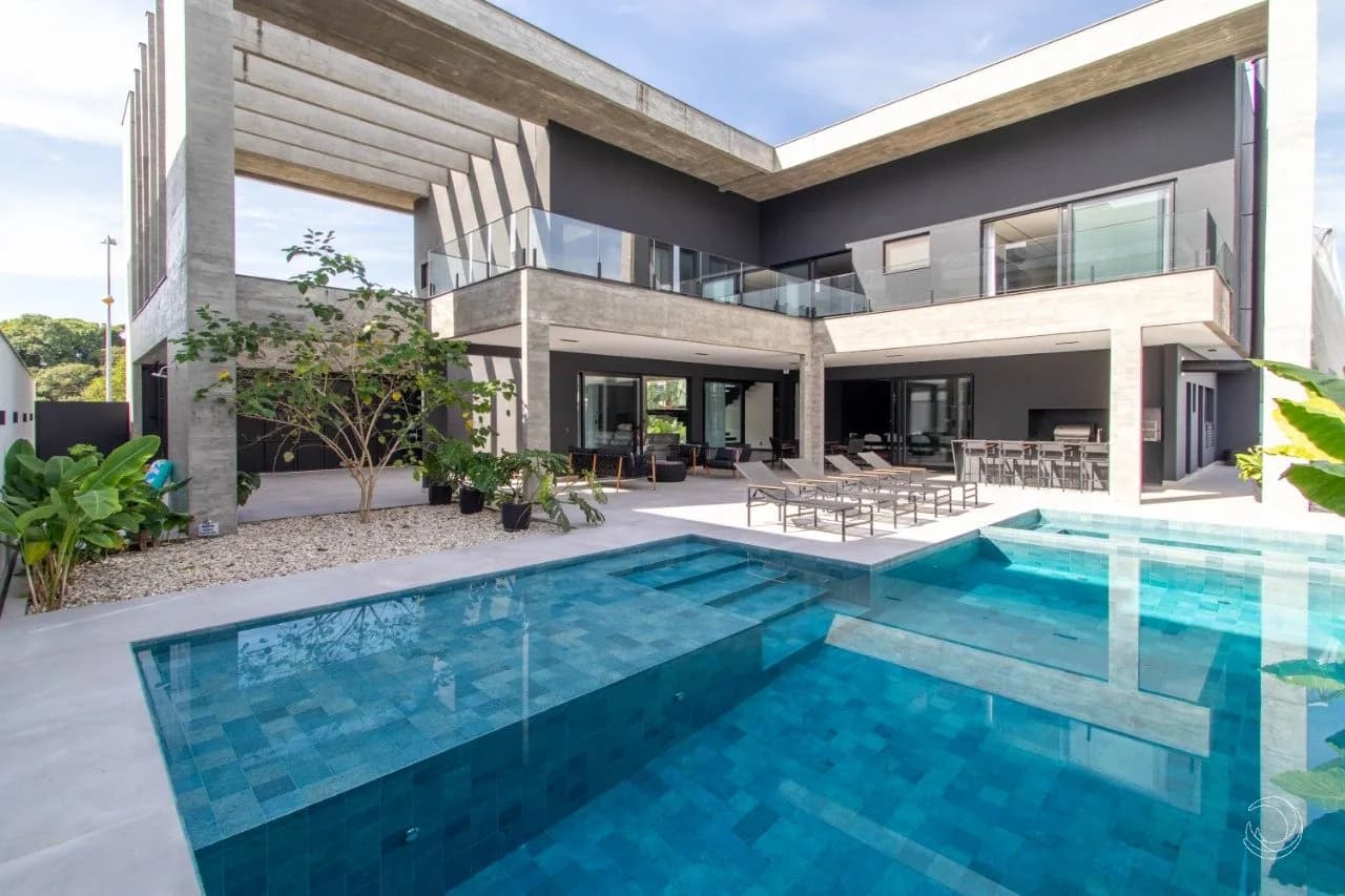 Casa para venda com 5 dormitórios em Jurerê Internacional com 513 m² — foto principal
