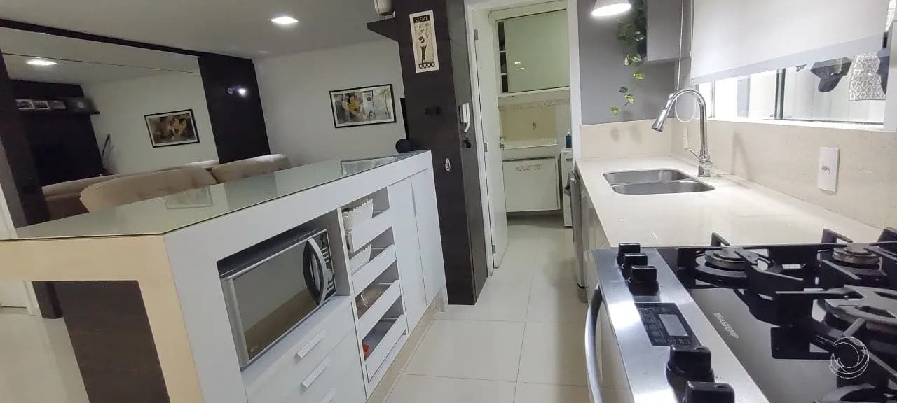 Casa para venda com 5 dormitórios em Balneário com 430 m² — foto 2