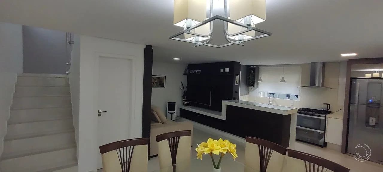 Casa para venda com 5 dormitórios em Balneário com 430 m² — foto 4