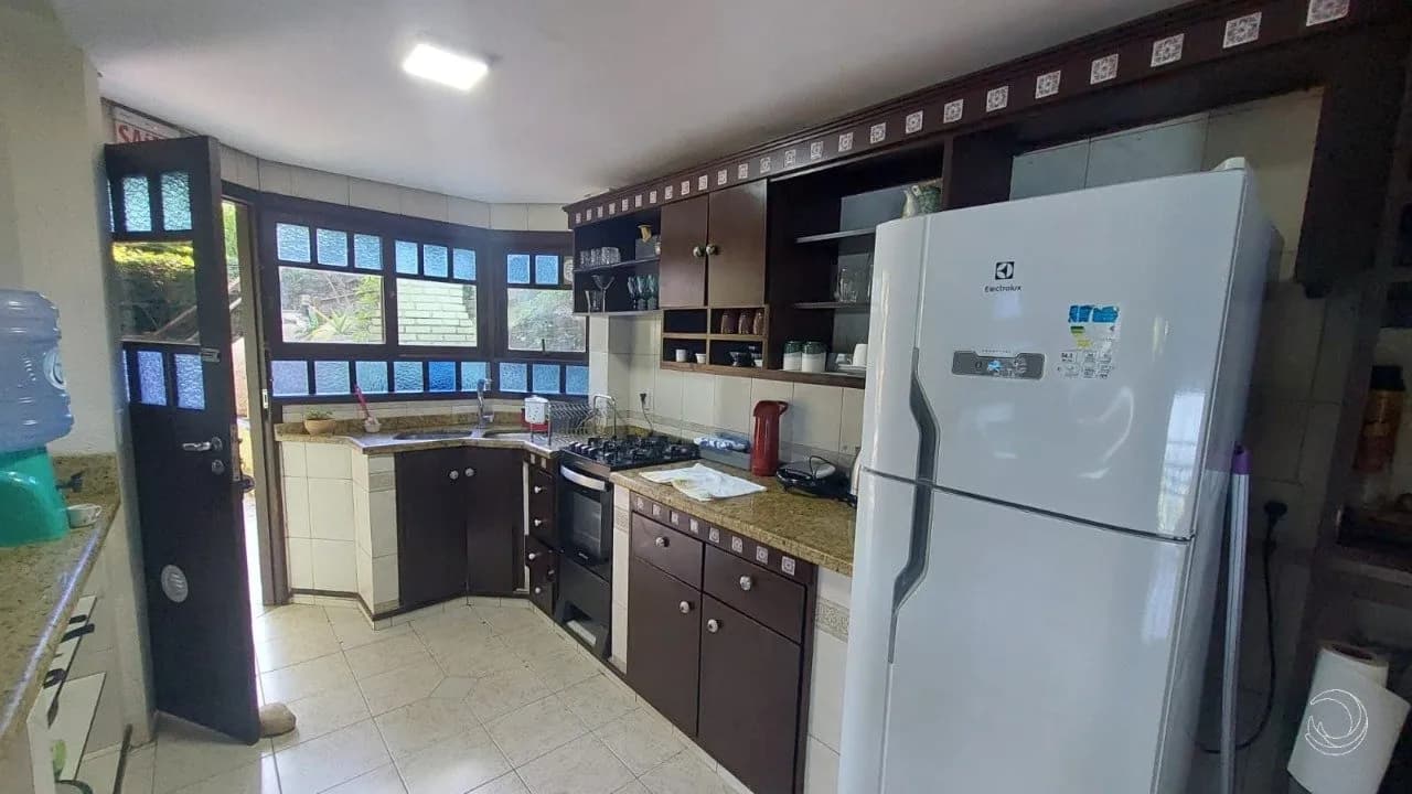 Hotel/pousada para venda em Praia Mole com 2640 m² — foto 3