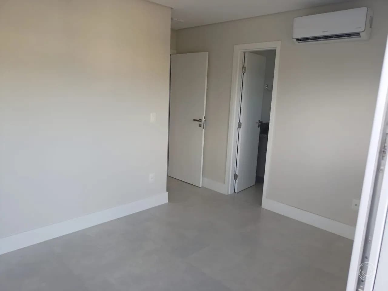 Apartamento para venda com 2 dormitórios em Pantanal com 59 m² — foto 3