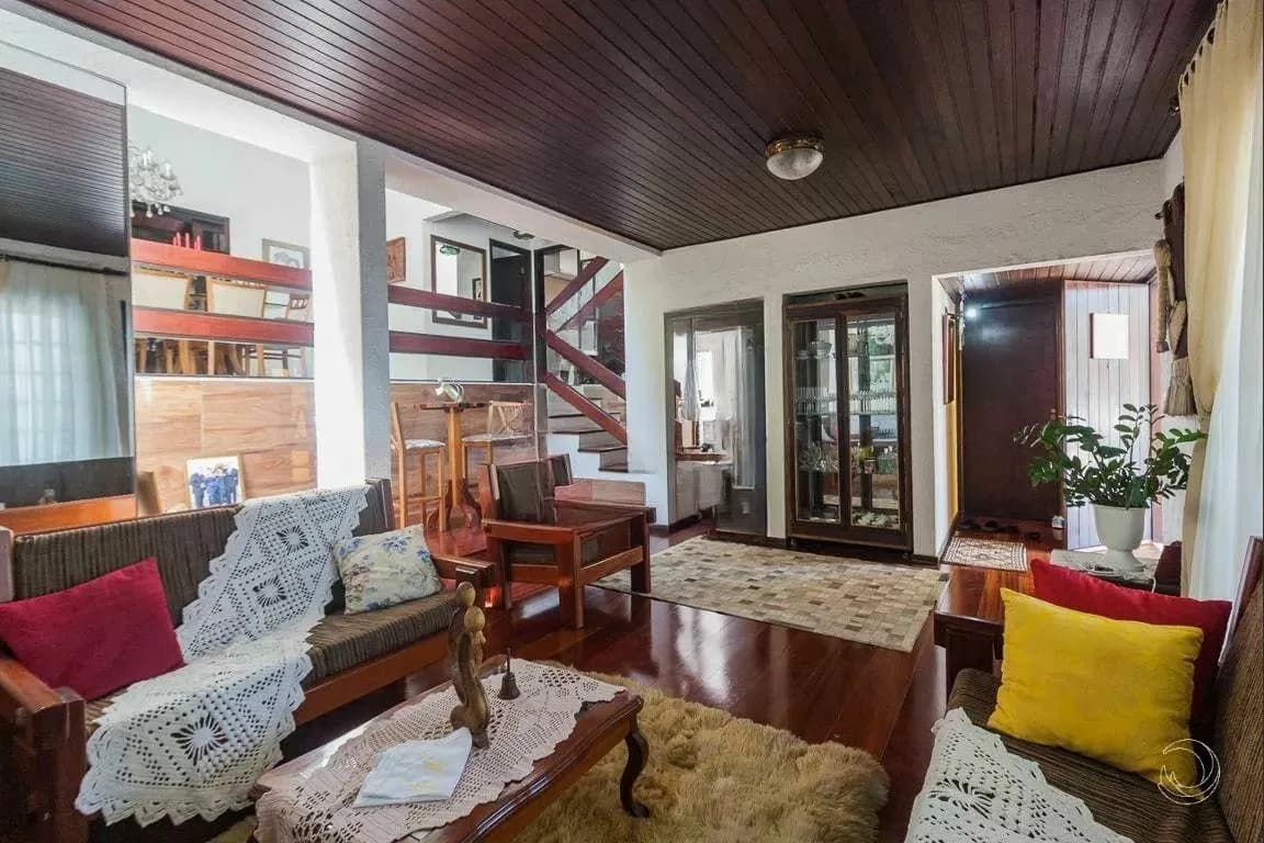 Casa para venda com 4 dormitórios em Itaguaçu com 280 m² — foto 4