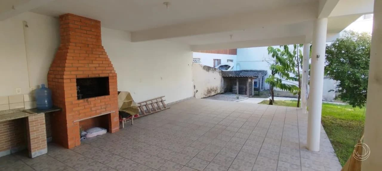 Casa para venda com 4 dormitórios em Côrrego Grande com 88 m² — foto principal