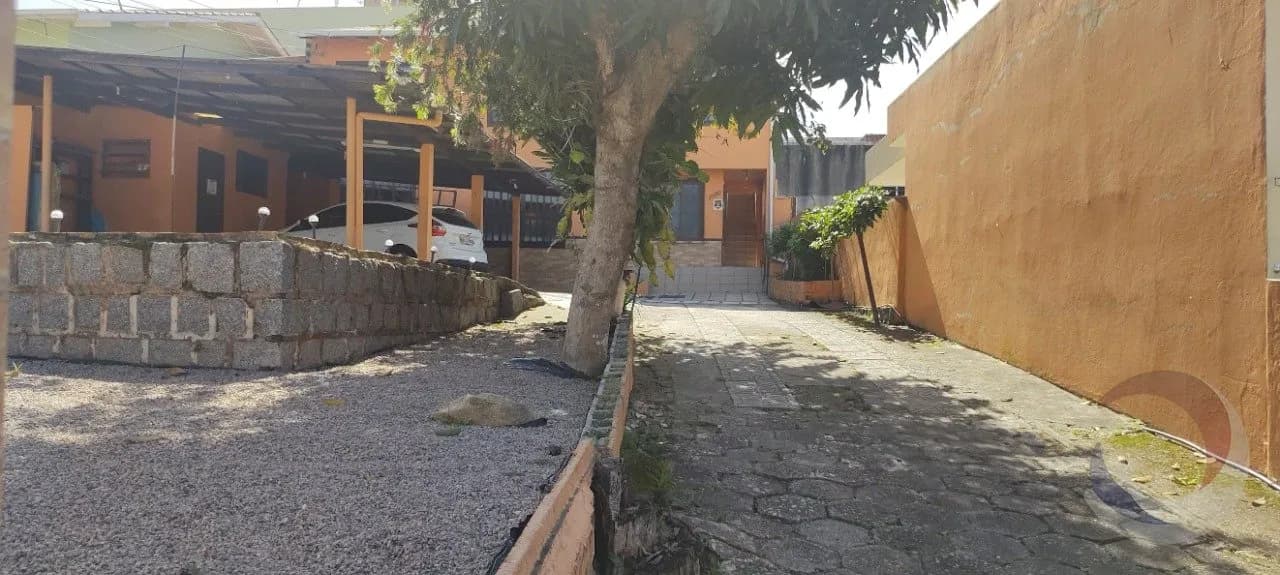 Casa para venda com 5 dormitórios em Ipiranga com 251 m²