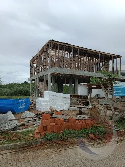 Casa para venda com 4 dormitórios em Canasvieiras com 260 m² — foto 2