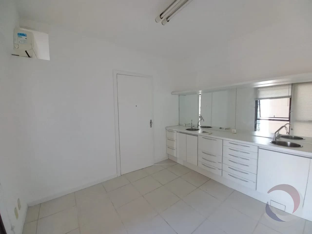 Sala comercial para venda em Centro com 22 m²