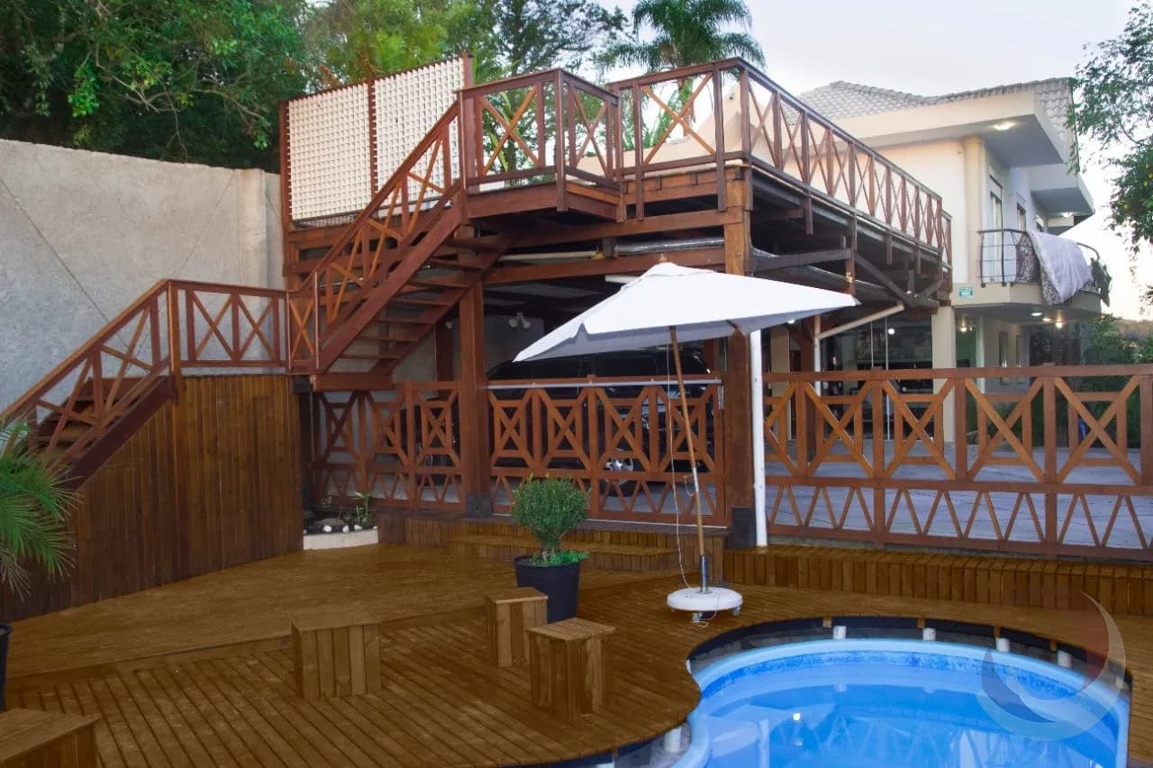 Casa para venda com 7 dormitórios em Cacupé com 650 m² — foto 2