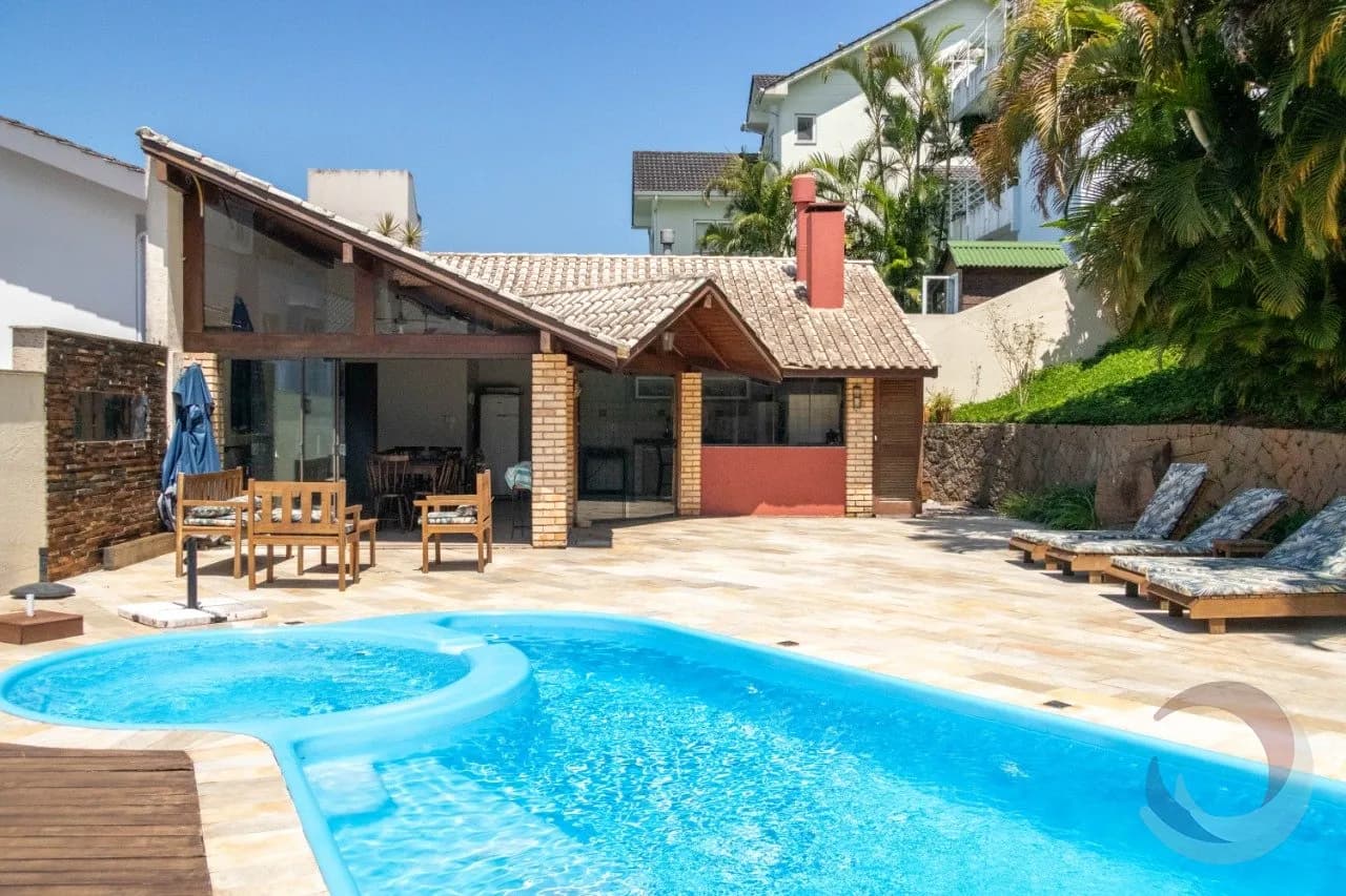 Casa para venda com 4 dormitórios em Joao Paulo com 289 m² — foto principal