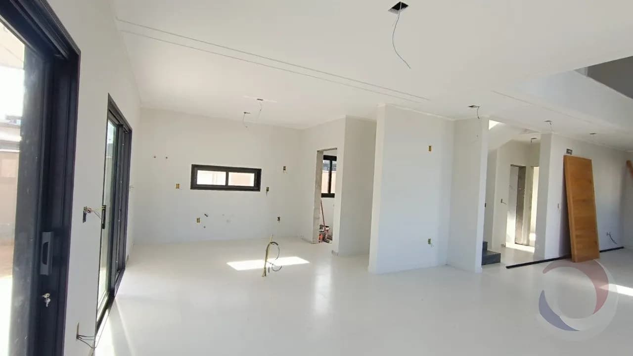 Casa para venda com 4 dormitórios em São João do Rio Vermelho com 244 m² — foto 4