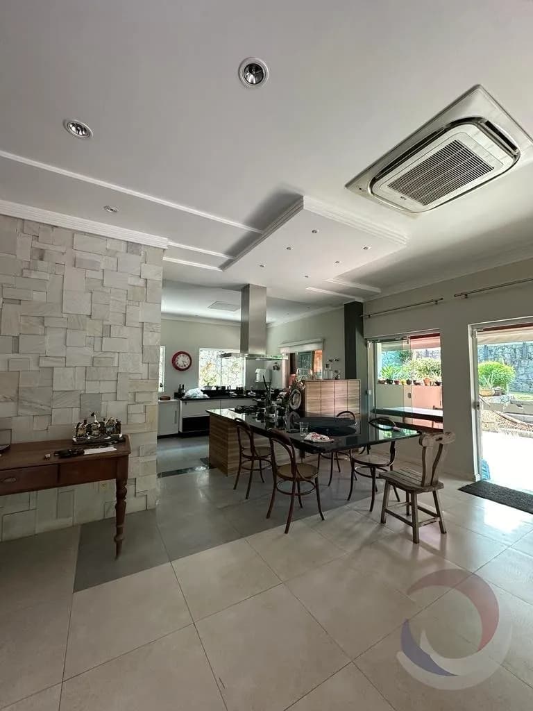 Casa para venda com 3 dormitórios em Cacupé com 397 m² — foto 2