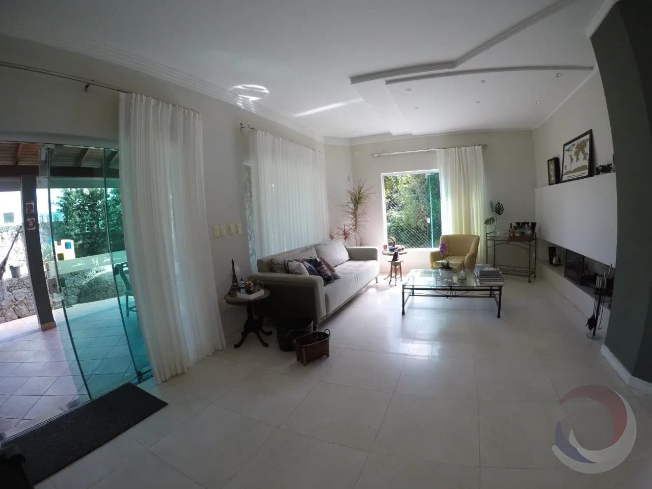 Casa para venda com 3 dormitórios em Cacupé com 397 m² — foto 3