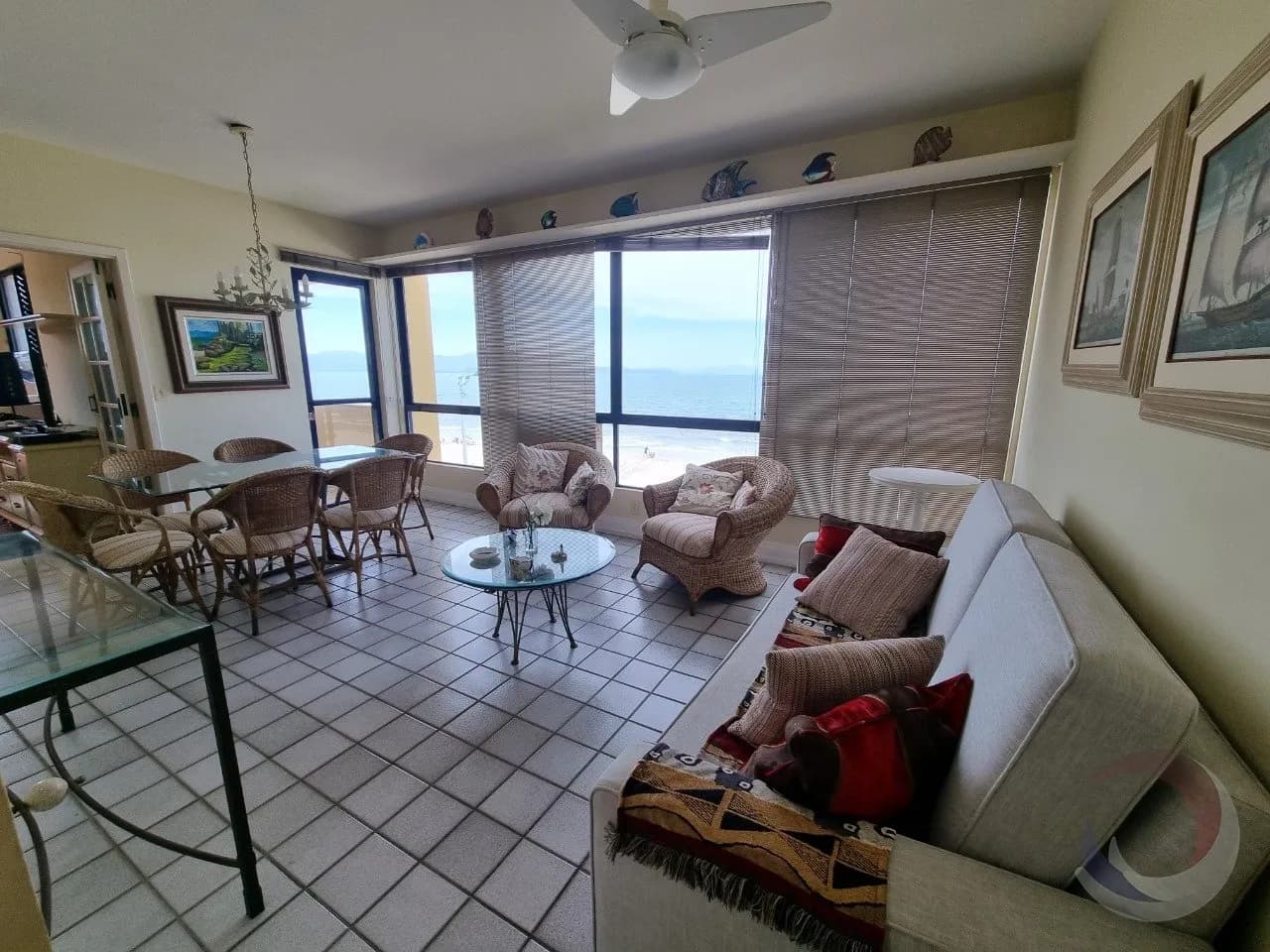 Apartamento para venda com 3 dormitórios em Canasvieiras com 124 m² — foto principal