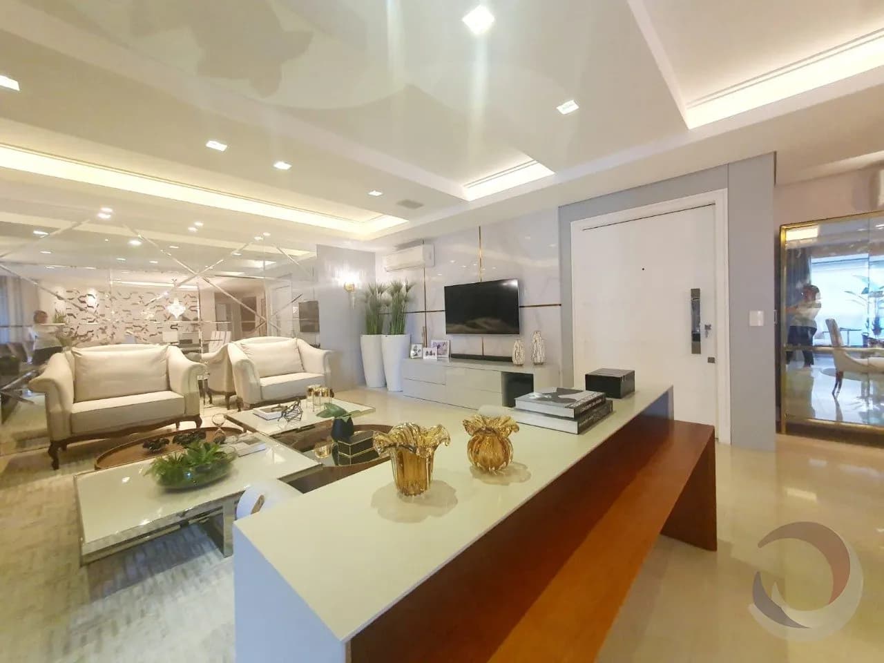 Apartamento para venda com 4 dormitórios em Agronômica com 221 m² — foto 2
