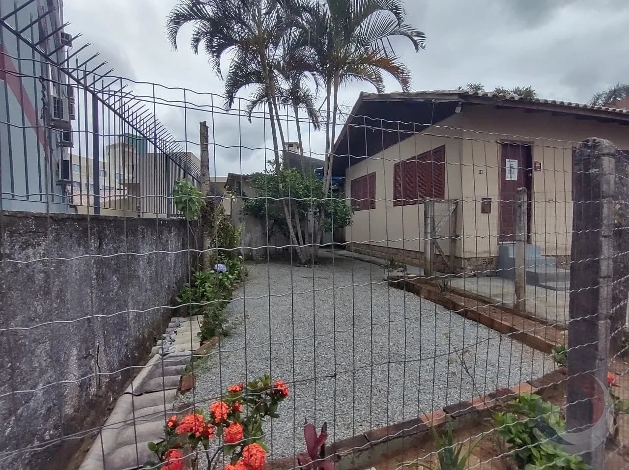 Terreno para venda em Trindade com 621 m² — foto 2