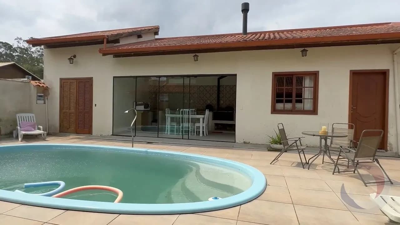 Casa para venda com 5 dormitórios em Vargem Grande com 290 m²