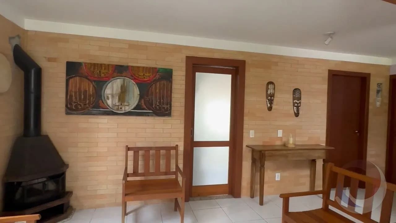 Casa para venda com 5 dormitórios em Vargem Grande com 290 m² — foto 4