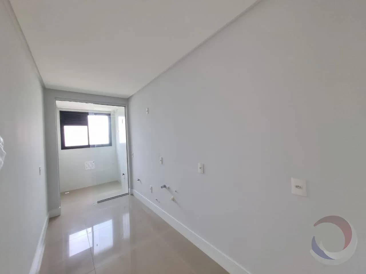 Apartamento para venda com 2 dormitórios em Agronômica com 87 m² — foto 2