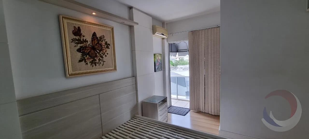 Cobertura para venda com 3 dormitórios em Coqueiros com 219 m² — foto 4