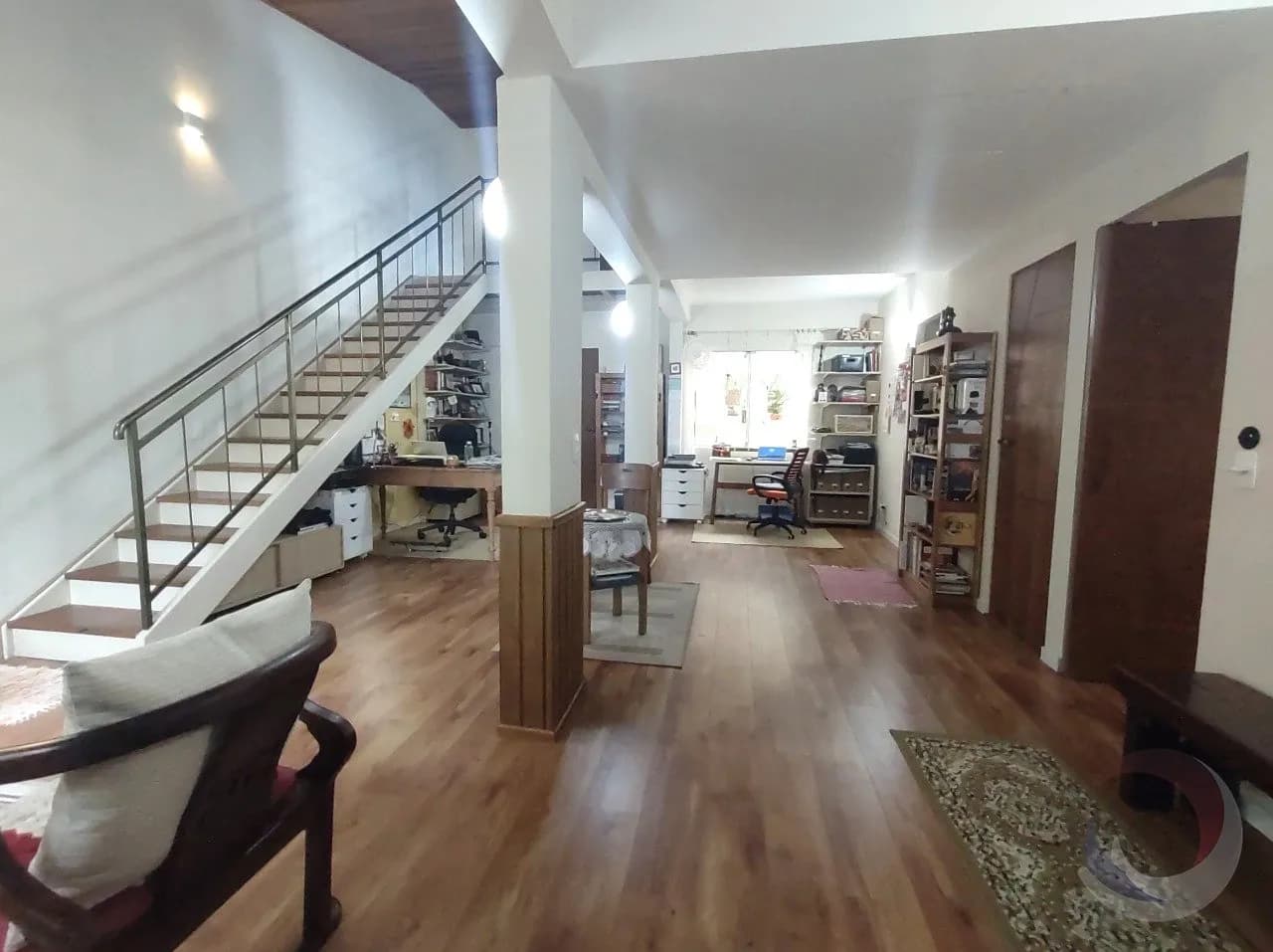 Casa para venda com 2 dormitórios em Sambaqui com 226 m² — foto principal