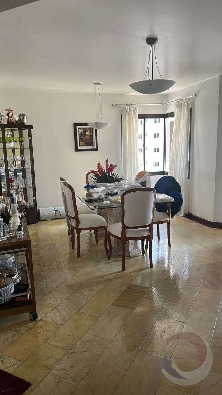 Apartamento para venda com 3 dormitórios em Centro com 170 m² — foto principal