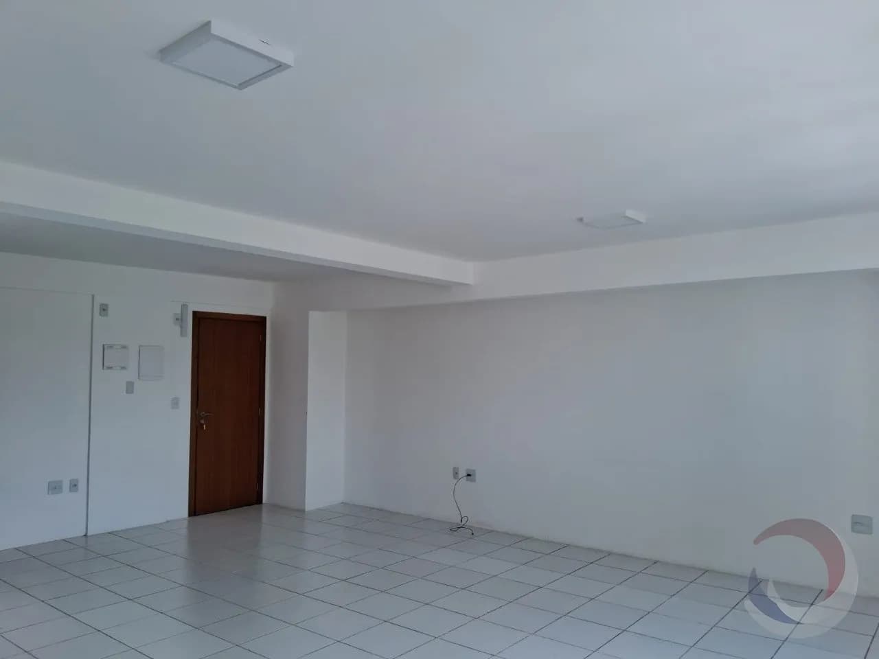 Sala comercial para venda em Rio Caveiras com 43 m² — foto principal