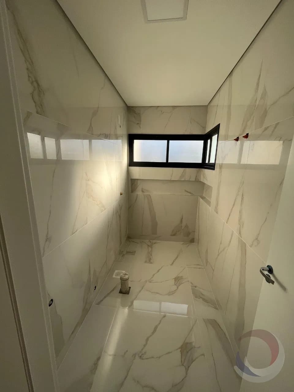 Casa para venda com 3 dormitórios em Beira Rio com 187 m² — foto 2