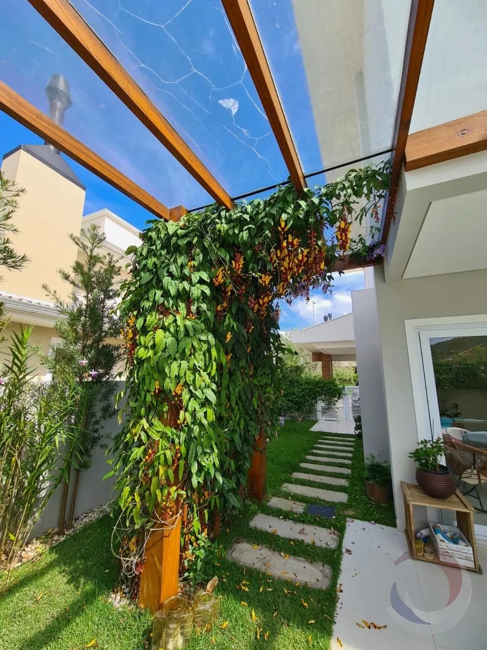 Casa para venda com 4 dormitórios em Rio Tavares com 303 m² — foto 4