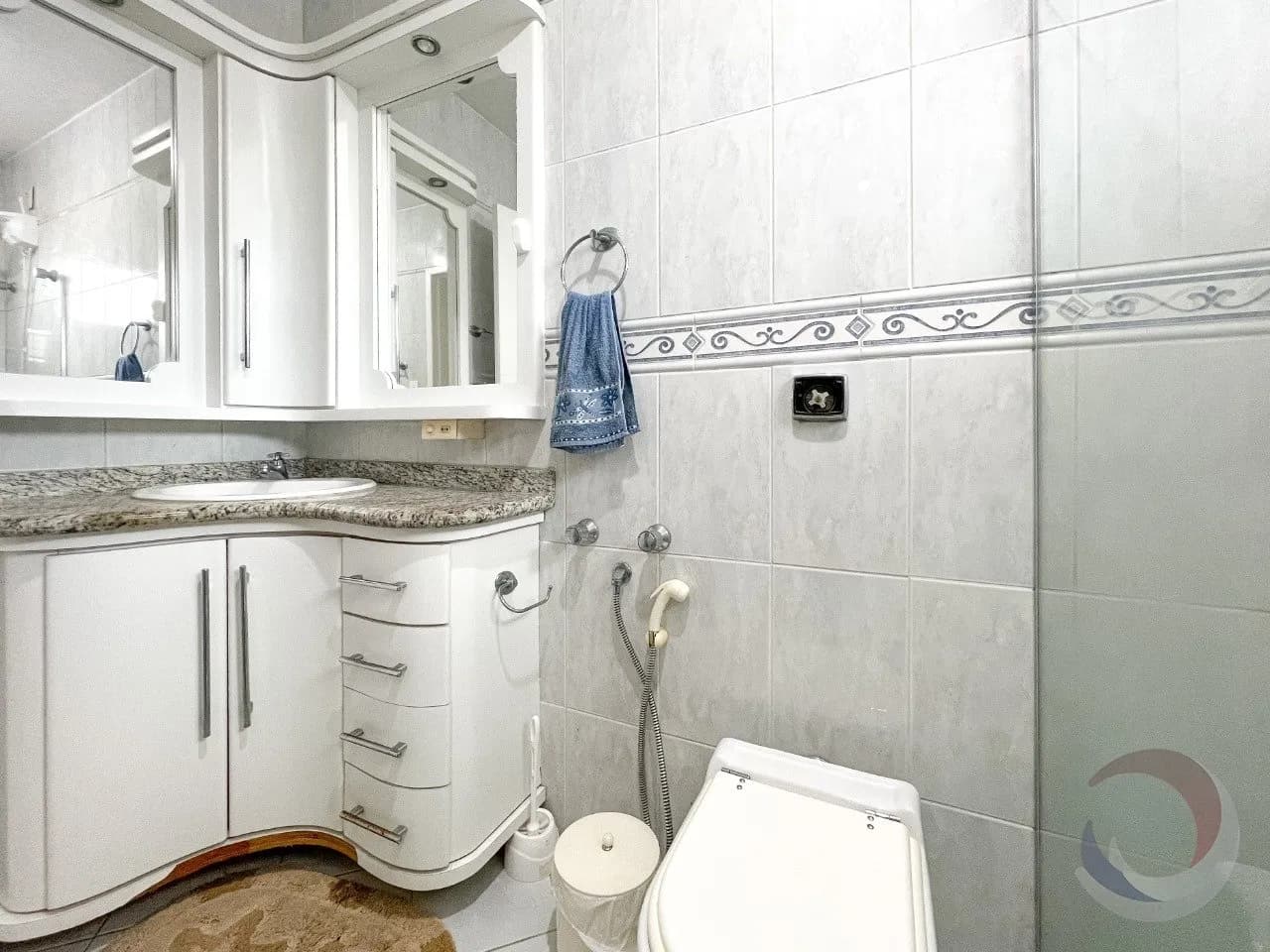 Casa para venda com 9 dormitórios em Carvoeira com 186 m² — foto 4