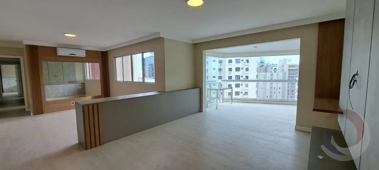 Apartamento para venda com 3 dormitórios em Centro com 165 m² — foto 3