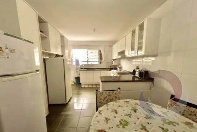 Casa para venda com 4 dormitórios em Barra Da Lagoa com 120 m² — foto principal