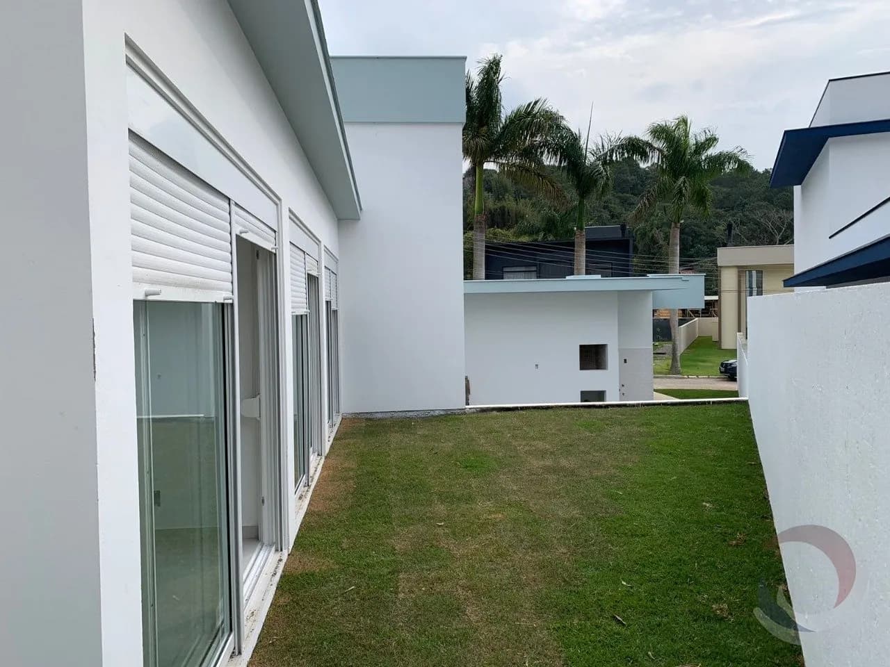 Casa para venda com 3 dormitórios em Cachoeira Do Bom Jesus com 166 m² — foto 2