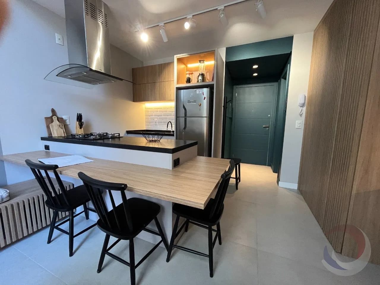 Loft para venda com 1 dormitório, em Carvoeira com 43 m² — foto principal