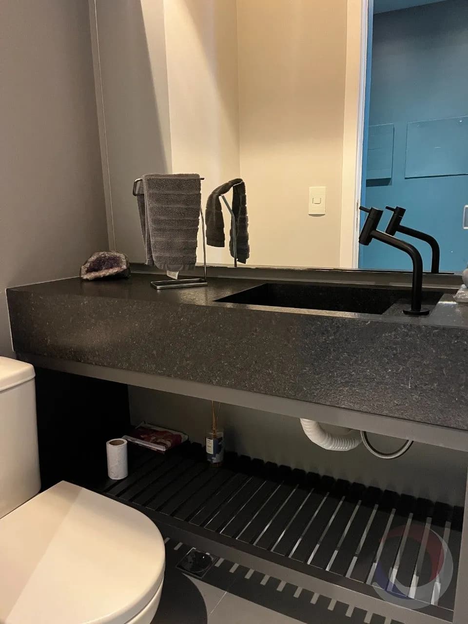 Loft para venda com 1 dormitório, em Carvoeira com 43 m² — foto 4