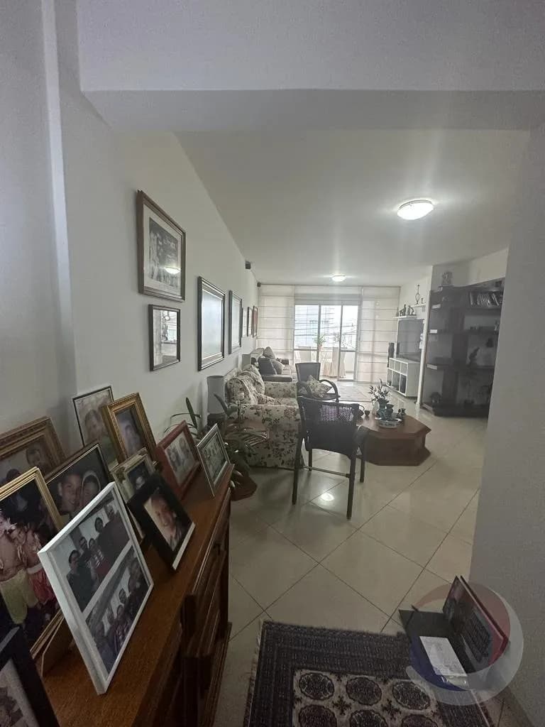 Apartamento para venda com 3 dormitórios em Itaguaçu com 138 m² — foto 2