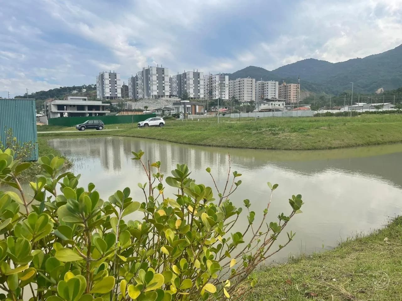 Terreno para venda em Pedra Branca com 315 m² — foto principal
