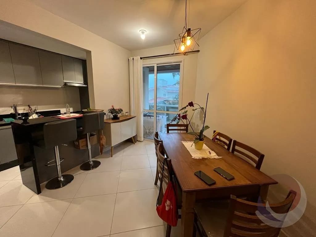 Apartamento para venda com 2 dormitórios em Carvoeira com 65 m² — foto principal