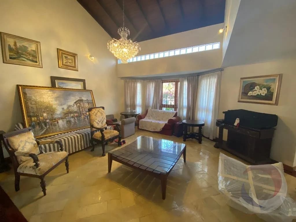 Casa para venda com 6 dormitórios em Santa Mônica com 150 m² — foto 2