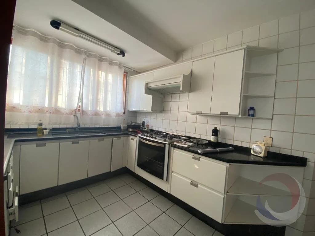 Casa para venda com 6 dormitórios em Santa Mônica com 150 m² — foto 5