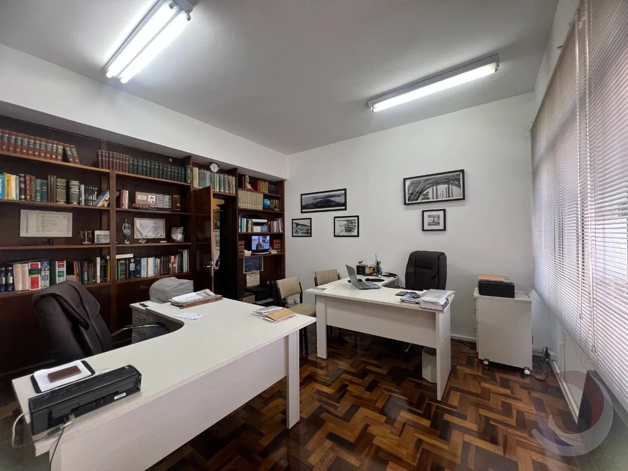 Sala comercial para venda em Centro com 50 m² — foto principal