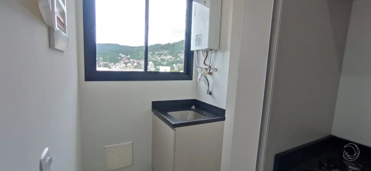 Apartamento para venda com 2 dormitórios em Carvoeira com 63 m² — foto 4