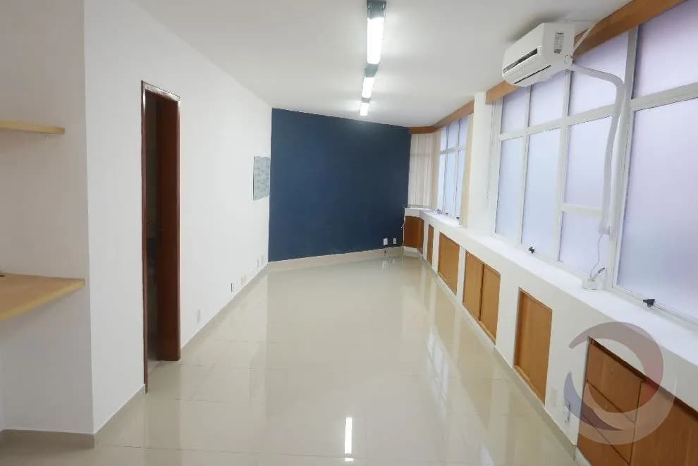 Sala comercial para venda em Centro com 42 m² — foto principal