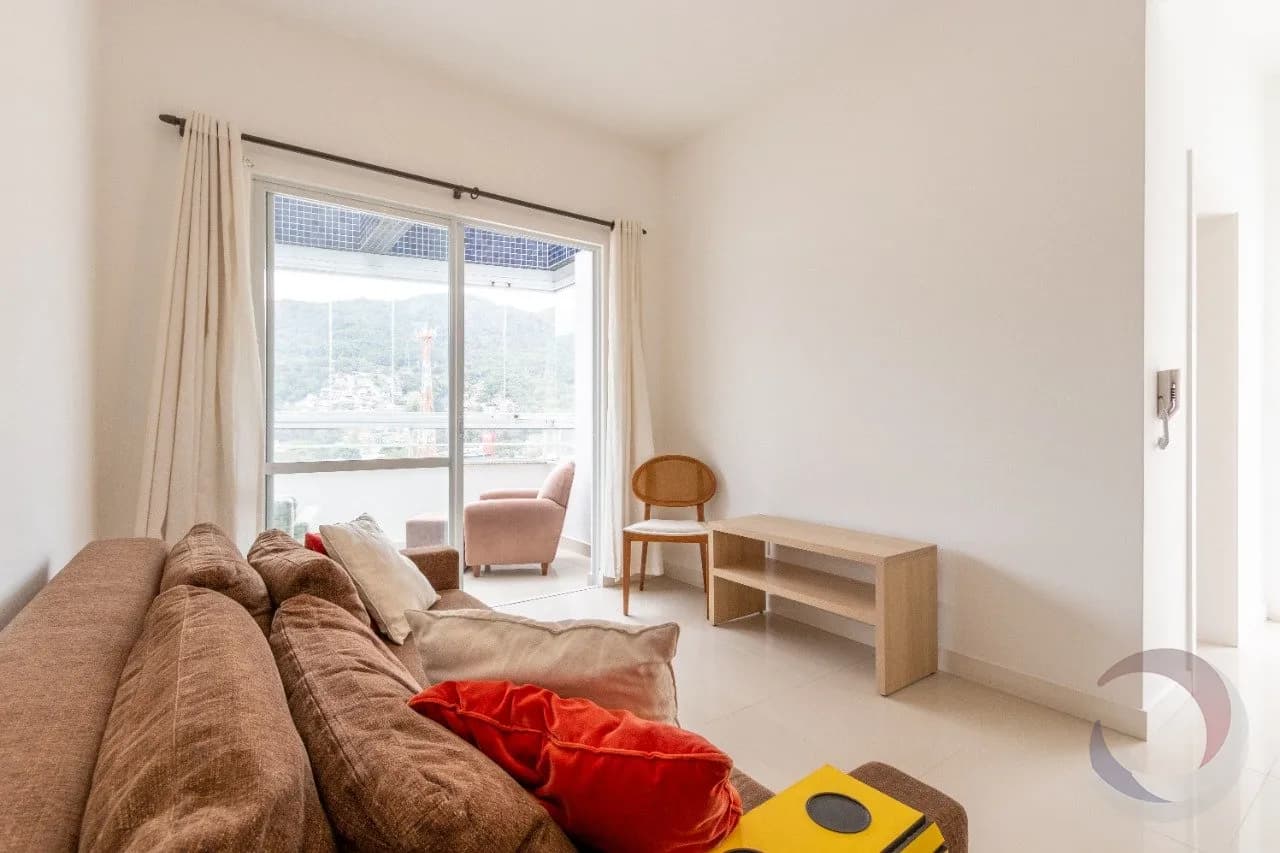 Cobertura para venda com 2 dormitórios em Saco Grande com 162 m² — foto 2