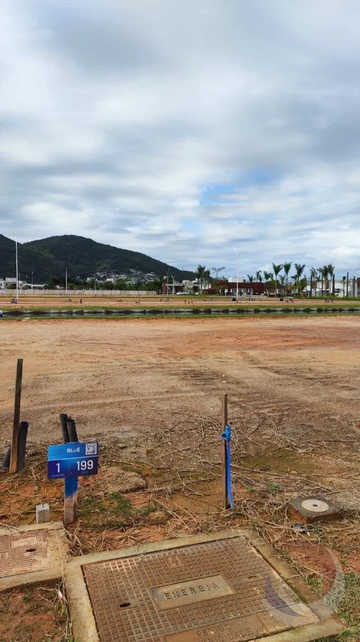 Terreno para venda em Deltaville com 150 m²
