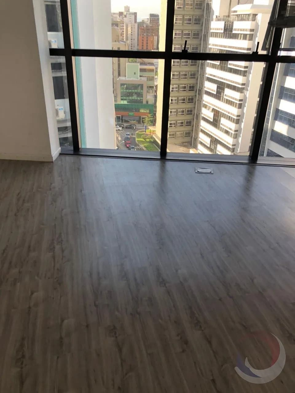 Sala comercial para venda em Centro com 32 m² — foto 3