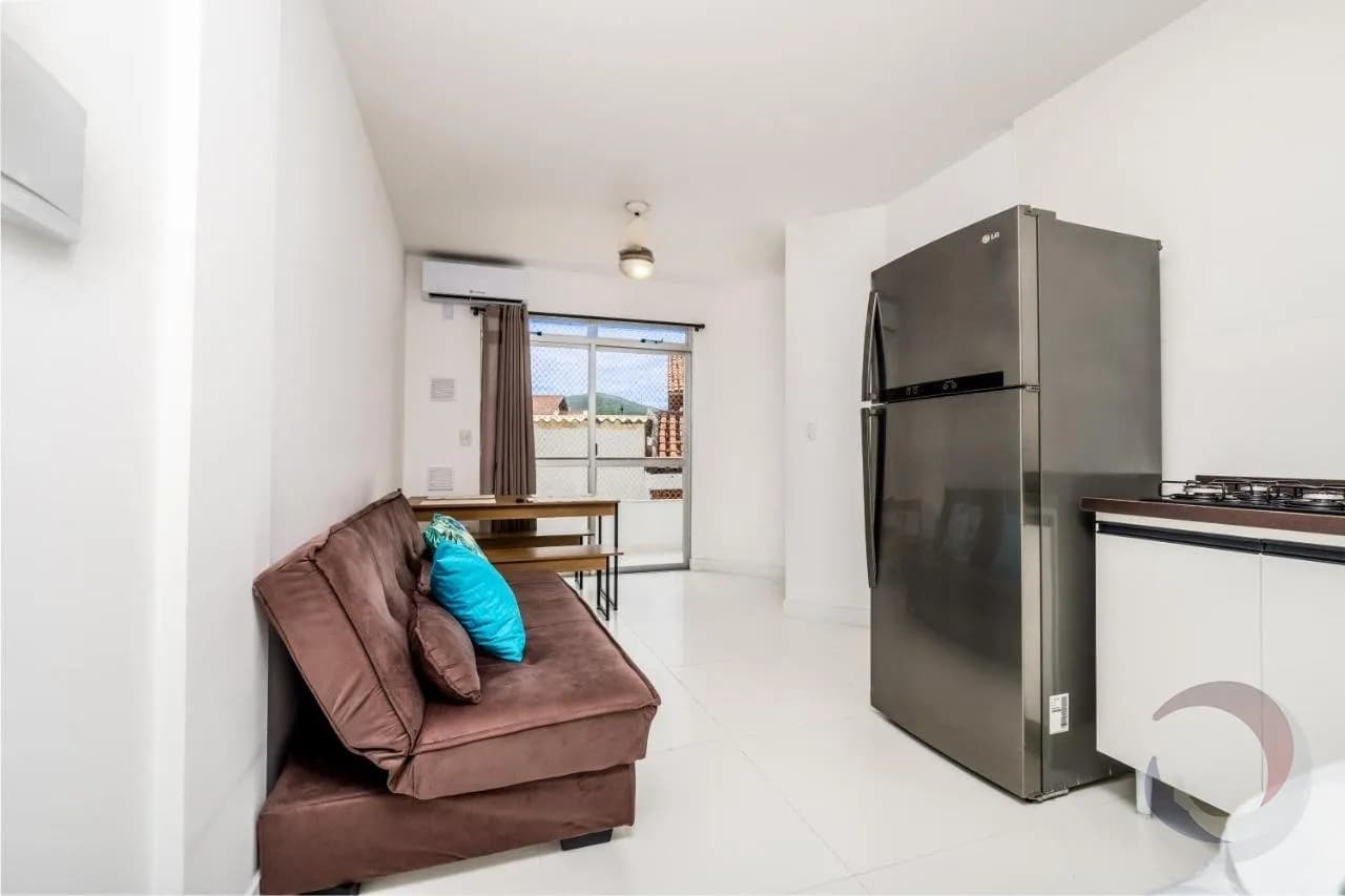 Apartamento para venda com 1 dormitório, em Cachoeira Do Bom Jesus com 39 m² — foto principal